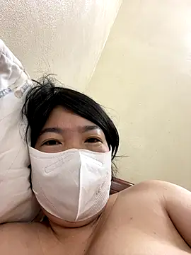 Hachi Sweetbabie  online show from 11-17-25, 08:57