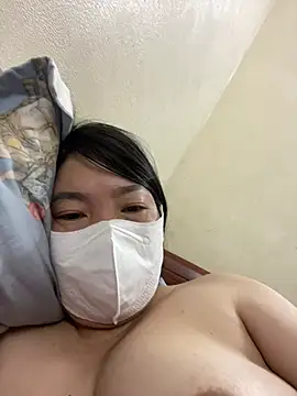 Snapshot of Hachi_Sweetbabie_ chatting on 06-17-26, 11:14 Hachi Sweetbabie online show from 06-17-26, 11:14