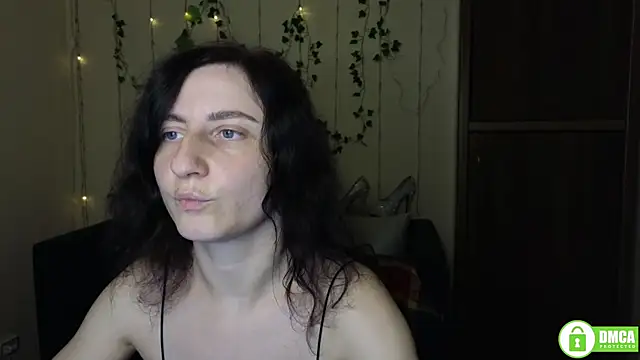 Muse kitty jenia online show from 10-11-25, 11:22