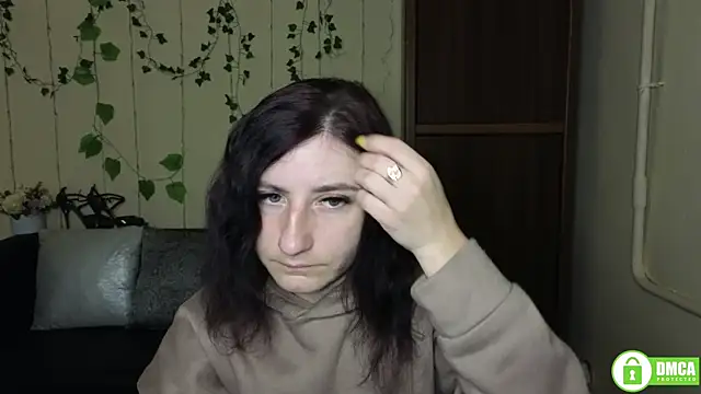 Muse kitty jenia online show from 11-06-25, 06:23