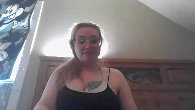 Lalalynn online show from 06-01-26, 06:18