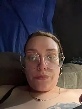 Lalalynn online show from 06-20-26, 04:28