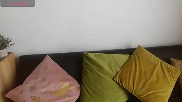 helenacyruss online show from 03-21-25, 06:29