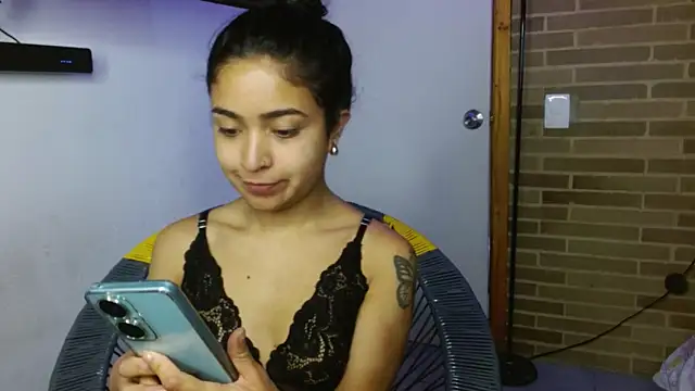 helenacyruss online show from 11-07-25, 03:05