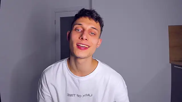 Kent Ross online show from 10-26-25, 07:14