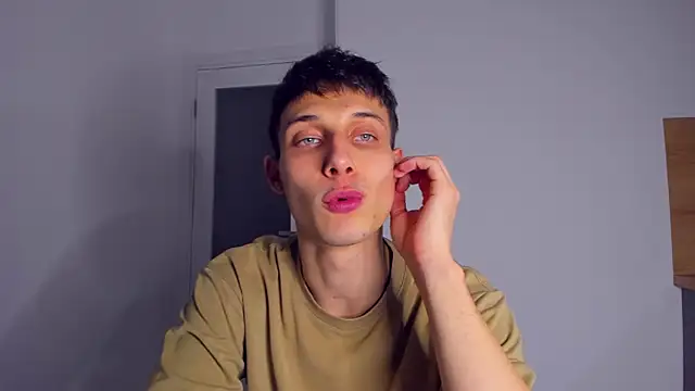 Kent Ross online show from 11-17-25, 08:13