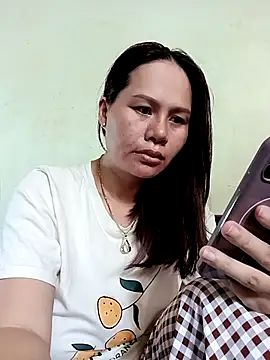 Snapshot of Baby-ladyass20 chatting on 09-14-25, 04:02 Baby-ladyass20 online show from 09-14-25, 04:02