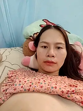 Snapshot of Baby-ladyass20 chatting on 10-14-25, 02:01 Baby-ladyass20 online show from 10-14-25, 02:01
