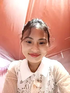 trieungoclnt online show from 11-04-25, 03:21