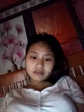 Snapshot of trieungoclnt chatting on 03-23-25, 04:38 trieungoclnt online show from 03-23-25, 04:38