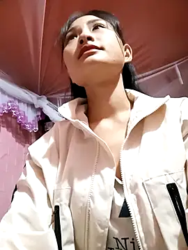 trieungoclnt online show from 11-02-25, 02:27