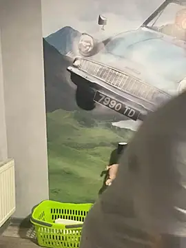 poussichienne online show from 03-12-25, 05:28