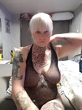 poussichienne online show from 09-24-25, 04:02