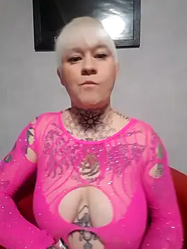 poussichienne online show from 11-07-25, 04:44