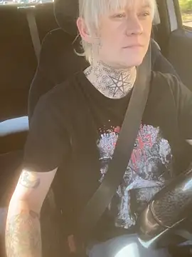 poussichienne online show from 10-11-25, 10:49