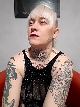 poussichienne online show from 10-22-25, 03:55