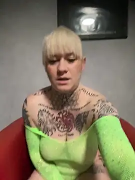 poussichienne online show from 03-17-25, 12:57