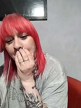 poussichienne online show from 05-06-26, 03:38