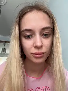 Snapshot of enjoy_my_beauty chatting on 06-21-26, 06:41 enjoy my beauty online show from 06-21-26, 06:41