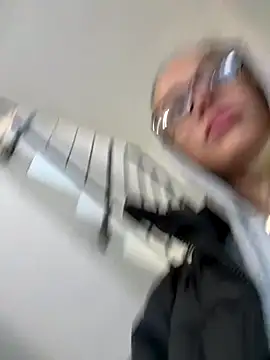 enjoy my beauty online show from 11-14-25, 07:01