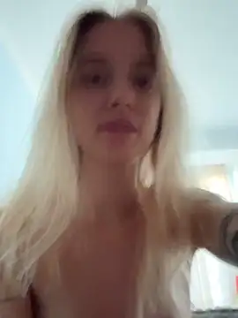Snapshot of enjoy_my_beauty chatting on 06-20-26, 06:29 enjoy my beauty online show from 06-20-26, 06:29