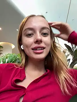 Snapshot of enjoy_my_beauty chatting on 01-17-25, 04:49 enjoy my beauty online show from 01-17-25, 04:49