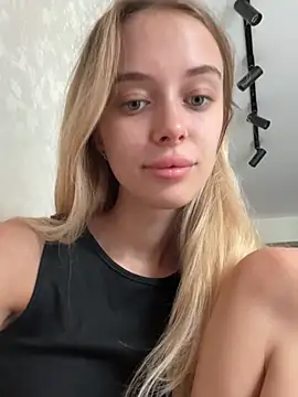 Snapshot of enjoy_my_beauty chatting on 07-21-26, 06:26 enjoy my beauty online show from 07-21-26, 06:26