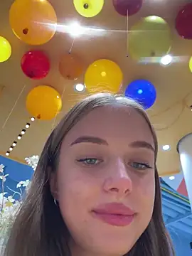 Snapshot of enjoy_my_beauty chatting on 02-19-25, 07:50 enjoy my beauty online show from 02-19-25, 07:50