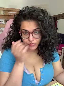 Curvydesifromgermany online show from 05-04-26, 01:14