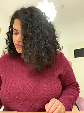 Curvydesifromgermany online show from 10-10-25, 12:39