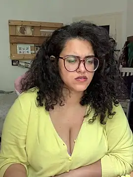 Snapshot of Curvydesifromgermany chatting on 07-07-26, 01:58 Curvydesifromgermany online show from 07-07-26, 01:58
