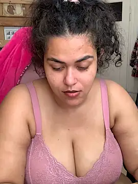 Snapshot of Curvydesifromgermany chatting on 06-26-26, 09:04 Curvydesifromgermany online show from 06-26-26, 09:04