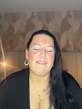 xlinastarrx online show from 04-11-26, 01:37