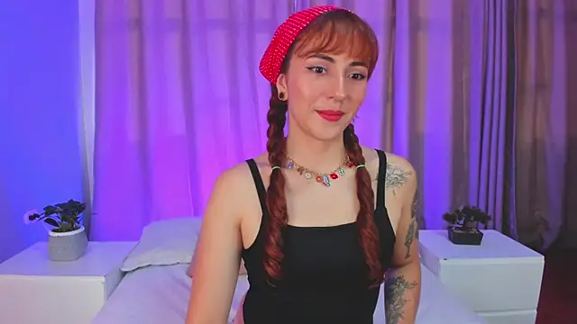 Hanna Simmons online show from 05-20-26, 07:33