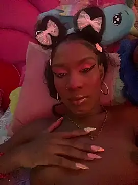 Snapshot of Dulcee_kandy chatting on 09-27-25, 12:44 Dulcee kandy online show from 09-27-25, 12:44