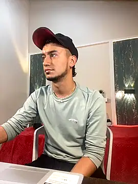 Snapshot of Kevin_Torres chatting on 09-14-25, 10:10 Kevin Torres online show from 09-14-25, 10:10