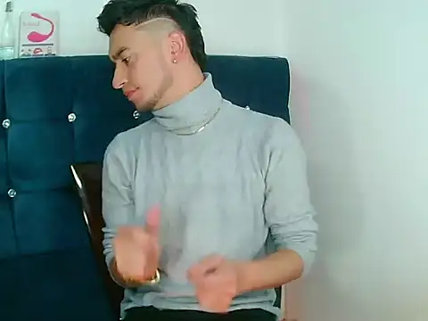 Snapshot of Kevin_Torres chatting on 01-02-25, 10:05 Kevin Torres online show from 01-02-25, 10:05