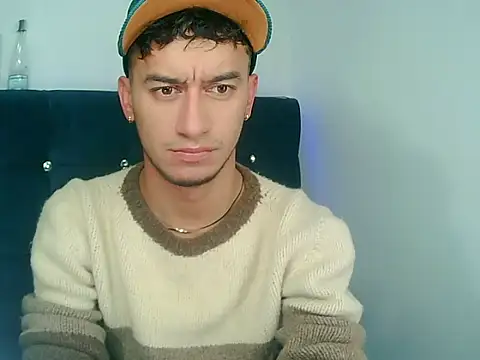 Snapshot of Kevin_Torres chatting on 01-03-25, 02:43 Kevin Torres online show from 01-03-25, 02:43