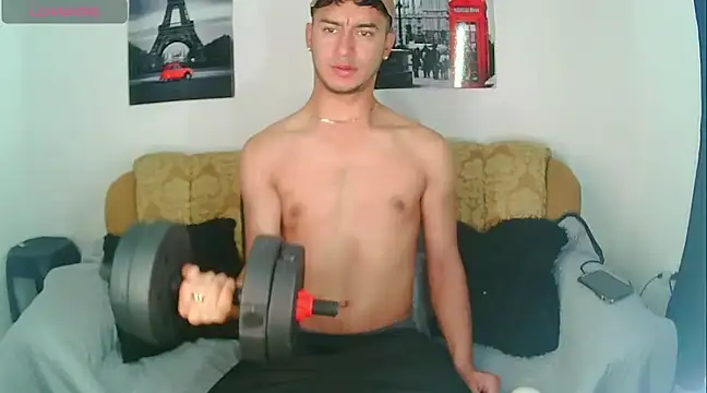 Snapshot of Kevin_Torres chatting on 01-19-25, 02:49 Kevin Torres online show from 01-19-25, 02:49