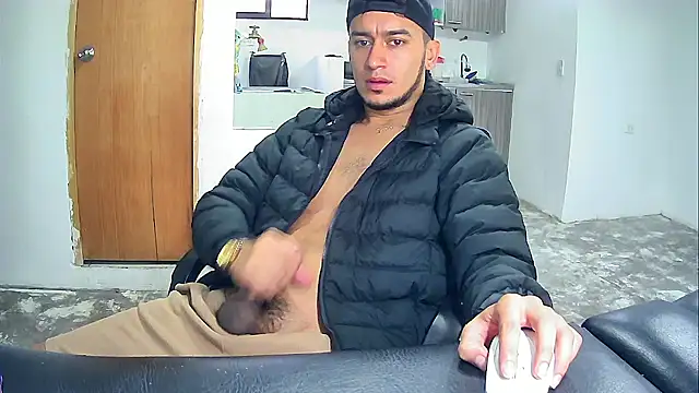 Snapshot of Kevin_Torres chatting on 10-31-25, 11:29 Kevin Torres online show from 10-31-25, 11:29