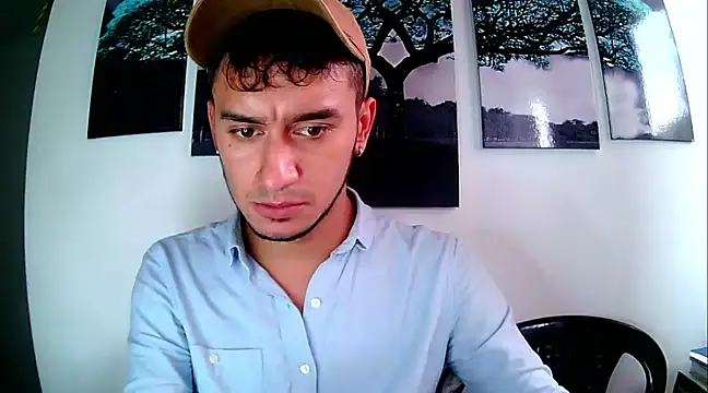 Snapshot of Kevin_Torres chatting on 02-25-25, 08:32 Kevin Torres online show from 02-25-25, 08:32