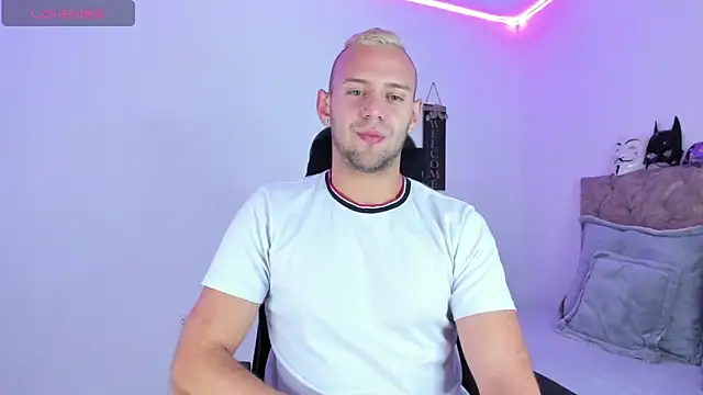 Damon Bakert online show from 10-27-25, 03:24