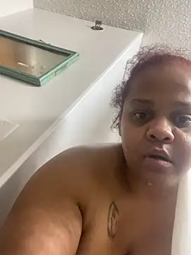 Snapshot of FreakiiMiixedJustiic chatting on 11-25-25, 05:13 FreakiiMiixedJustiic online show from 11-25-25, 05:13