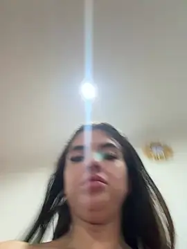 Snapshot of annavi_ chatting on 07-16-26, 12:07 annavi online show from 07-16-26, 12:07