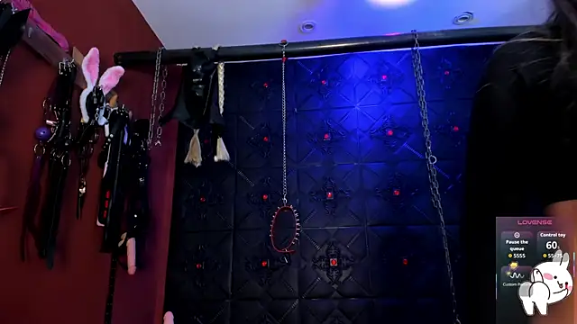 annavi  online show from 09-19-25, 02:10