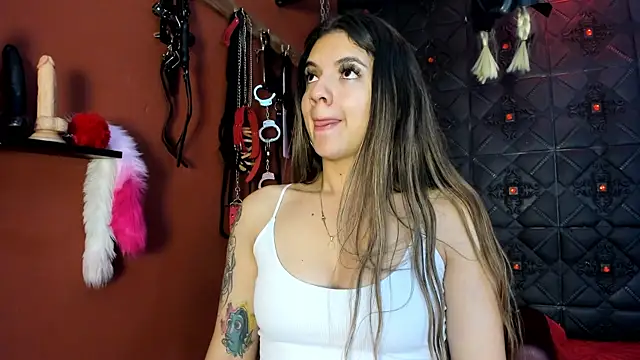 annavi  online show from 11-27-25, 11:43