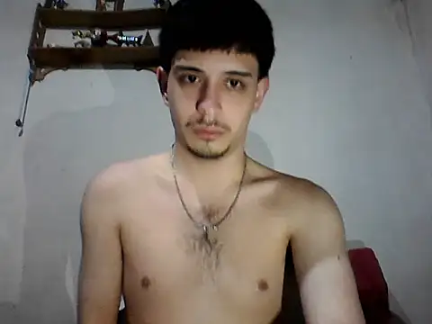 Snapshot of Elvergonn2105 chatting on 10-07-25, 04:35 Elvergonn2105 online show from 10-07-25, 04:35