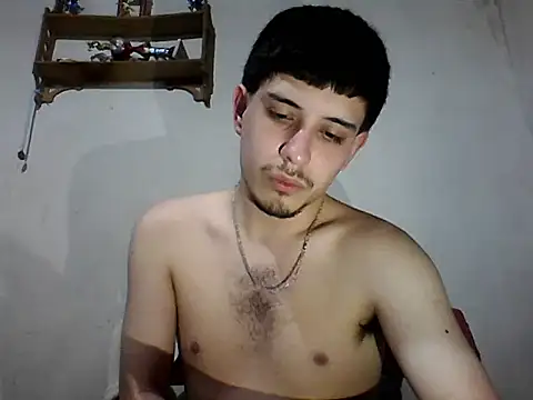 Snapshot of Elvergonn2105 chatting on 10-03-25, 04:14 Elvergonn2105 online show from 10-03-25, 04:14