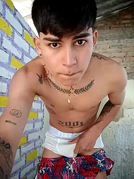 Lukas strong online show from 10-18-25, 01:24