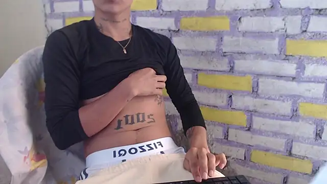 Lukas strong online show from 10-25-25, 02:17